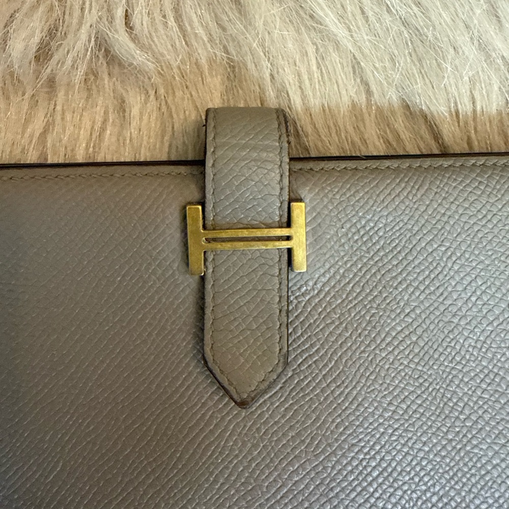 Hermes Gray Wallet with Gold Accent - Picture 3 of 6